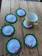 Load image into Gallery viewer, Christmas wreath cotton crochet coaster