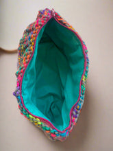 Load image into Gallery viewer, clutch with lining and zipper 
