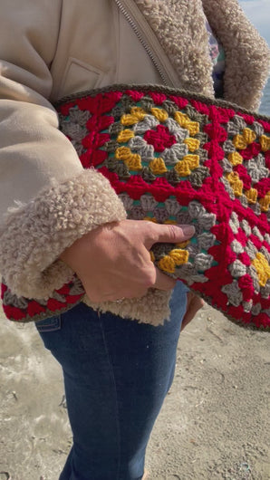 Granny Squares Winter Crochet clutch