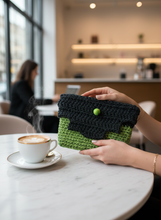 Load image into Gallery viewer, Stylish boutique setting
