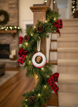 Load image into Gallery viewer, White Crochet Gingerbread Ornament Garland
